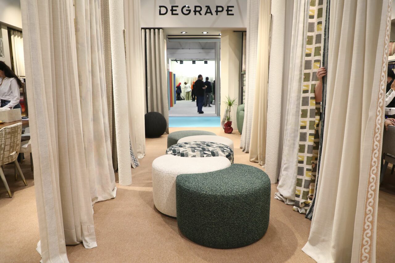 Leke Tutmayan Döşemelik Kumaş Degrape'de!